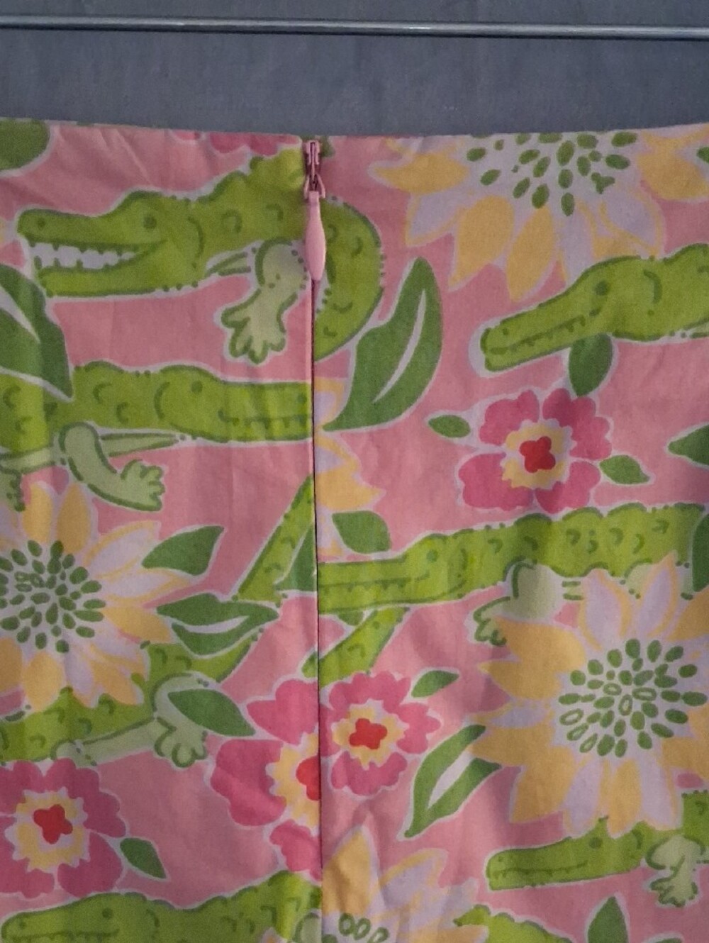 Lilly Pulitzer Women's Pink Floral With Green Alligators Print Skort Size 8 - Picture 4 of 9